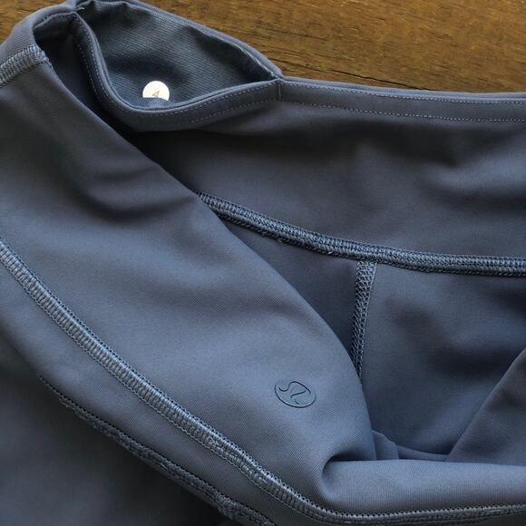 Lululemon Cool To Street Crops Mesh Blue Denim - Picture 3 of 5